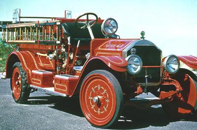 1916 Triple comb. Type 40 fire engine. Ex – Paxton, IL. Original chemical tank missing.