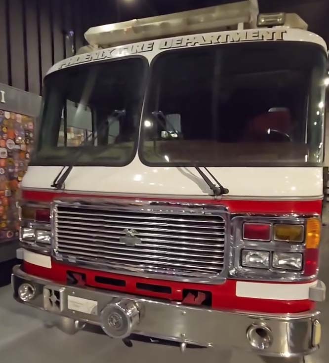 2002 American La France/LTI 100' Tiller Ladder